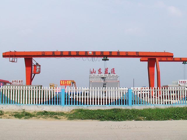 ML型電動(dòng)葫蘆門(mén)式起重機(jī)